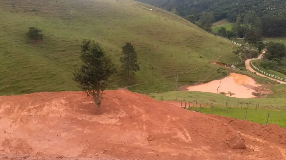 Foto 3 de Chácara à venda, 600m2 em Registro, Taubate - SP