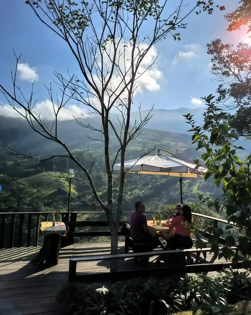 Foto 1 de Sítio / Rancho com 9 quartos à venda, 480m2 em Guaratingueta - SP