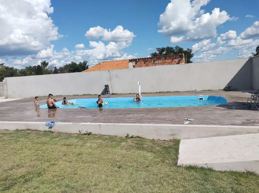 Foto 3 de Chácara com 1 quarto à venda, 2150m2 em Taubate - SP