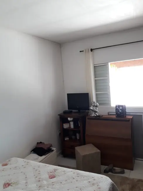 Foto 4 de Chácara com 4 quartos à venda, 270m2 em Guaratingueta - SP