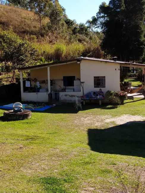 Sítio / Rancho com 5 quartos à venda, 250m2 em Sao Luiz Do Paraitinga - SP - imagem 5 Foto 5 de Sítio / Rancho com 5 quartos à venda, 250m2 em Sao Luiz Do Paraitinga - SP