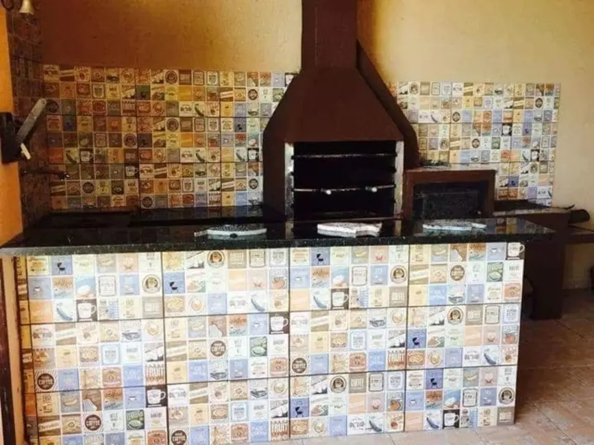 Foto 3 de Chácara com 3 quartos à venda, 145m2 em Tijuco Preto, Cacapava - SP