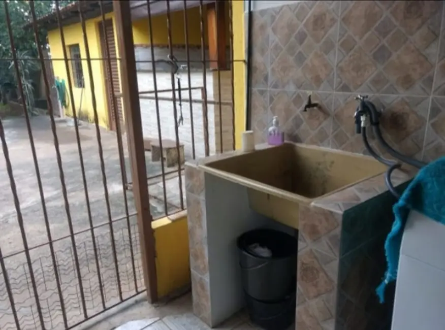 Chácara com 2 quartos à venda, 530m2 em Pindamonhangaba - SP - imagem 9 Foto 9 de Chácara com 2 quartos à venda, 530m2 em Pindamonhangaba - SP