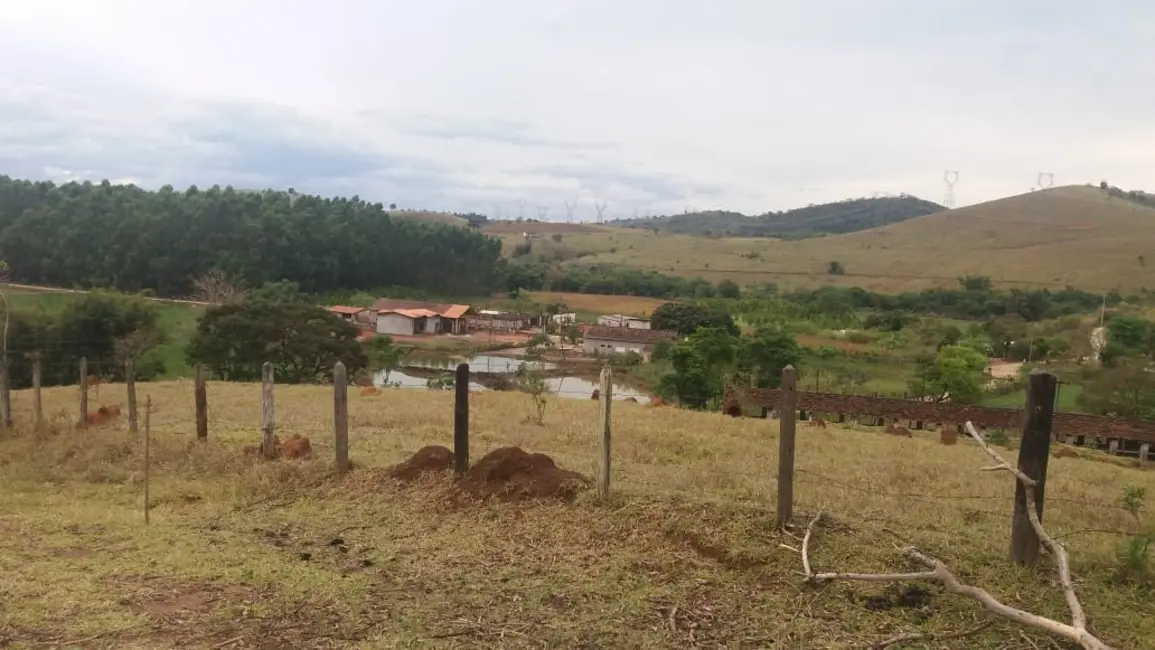 Foto 3 de Sítio / Rancho com 3 quartos à venda, 250000m2 em Granjas Rurais Reunidas São Judas Tadeu, Taubate - SP