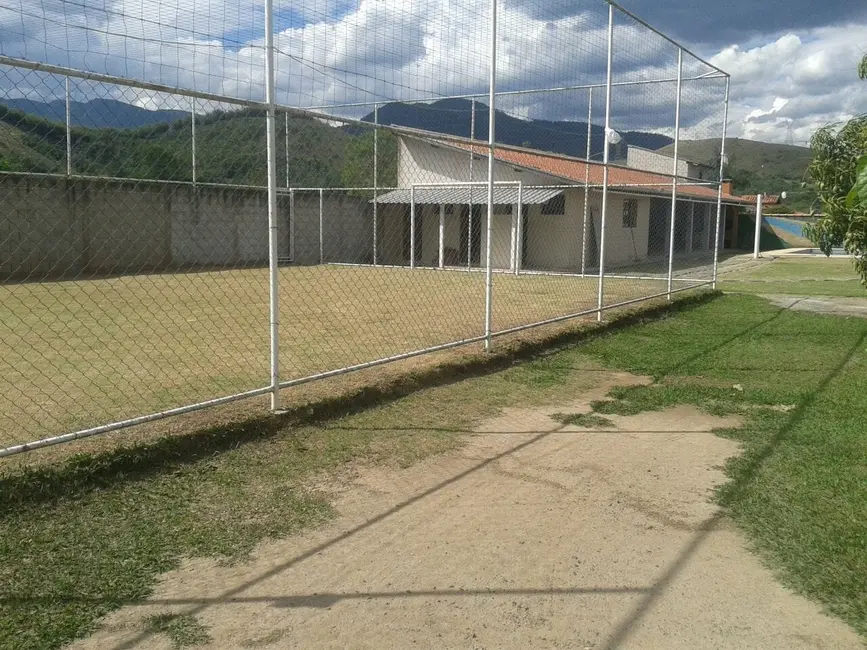Foto 12 de Chácara à venda, 210m2 em Bom Sucesso, Pindamonhangaba - SP