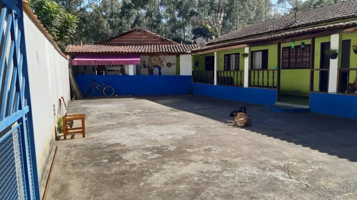 Foto 3 de Chácara com 3 quartos à venda, 120m2 em Pindamonhangaba - SP