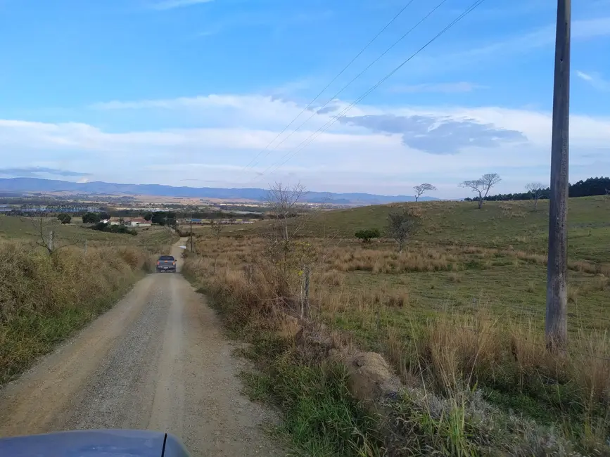 Foto 4 de Chácara com 3 quartos à venda, 4840000m2 em Cachoeira Paulista - SP