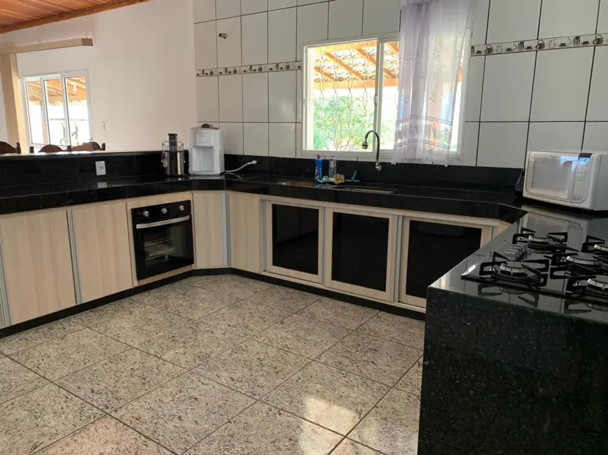 Foto 7 de Chácara com 3 quartos à venda, 1087m2 em Mandú, Pindamonhangaba - SP