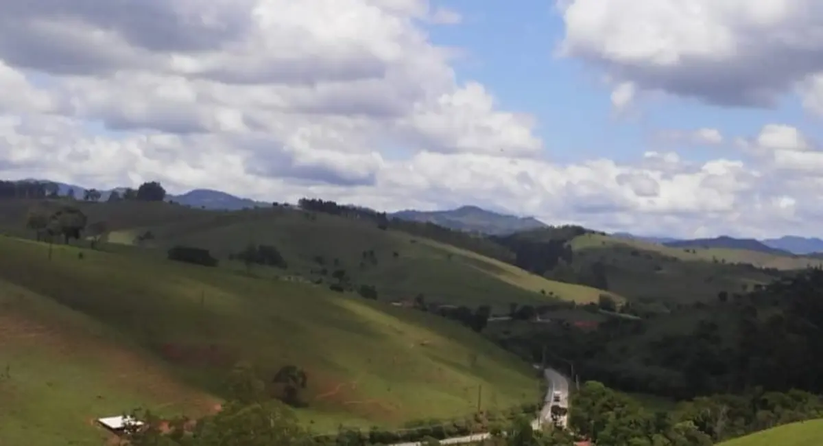 Chácara com 4 quartos à venda, 273m2 em Sao Luiz Do Paraitinga - SP - imagem 5 Foto 5 de Chácara com 4 quartos à venda, 273m2 em Sao Luiz Do Paraitinga - SP
