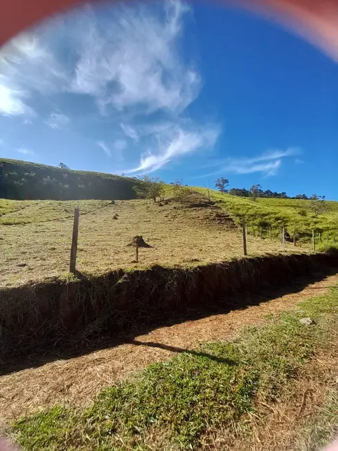 Foto 2 de Chácara à venda, 3000m2 em Taubate - SP