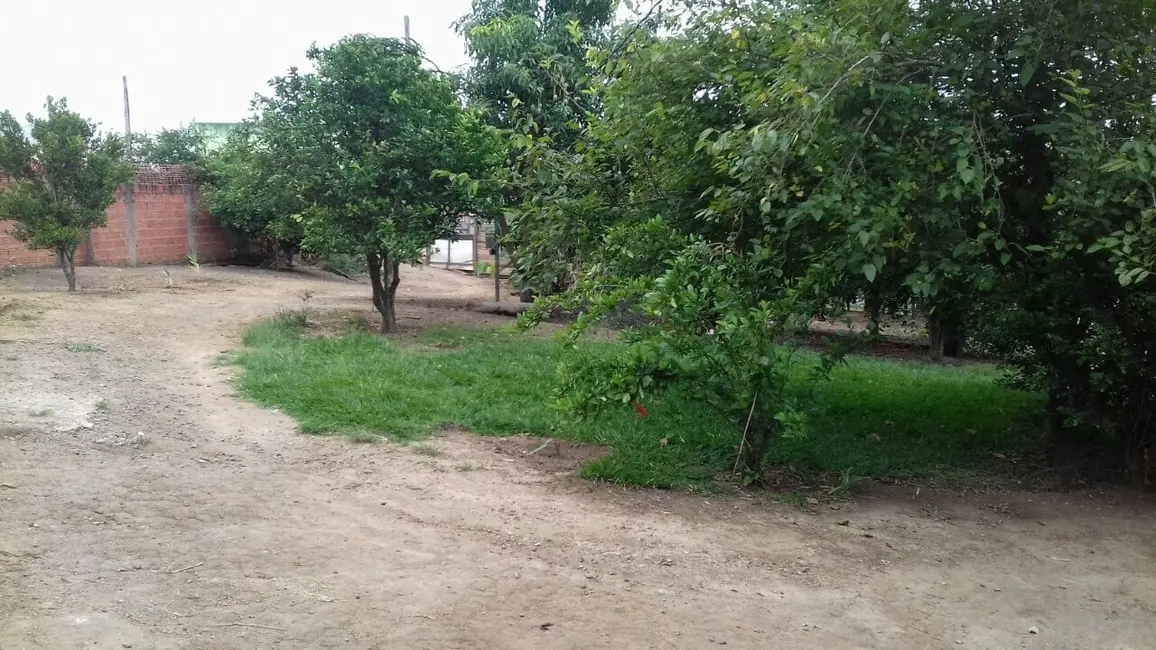 Foto 2 de Chácara com 2 quartos à venda, 1200m2 em Guaratingueta - SP