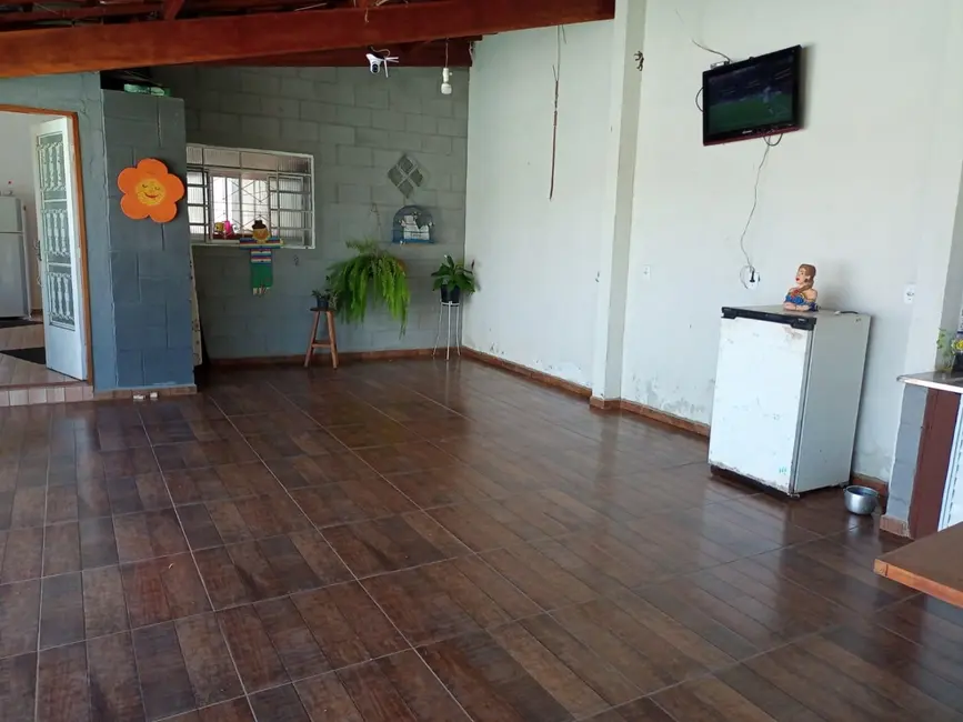 Chácara com 1 quarto à venda, 40m2 em Campinas, Pindamonhangaba - SP - imagem 4 Foto 4 de Chácara com 1 quarto à venda, 40m2 em Campinas, Pindamonhangaba - SP