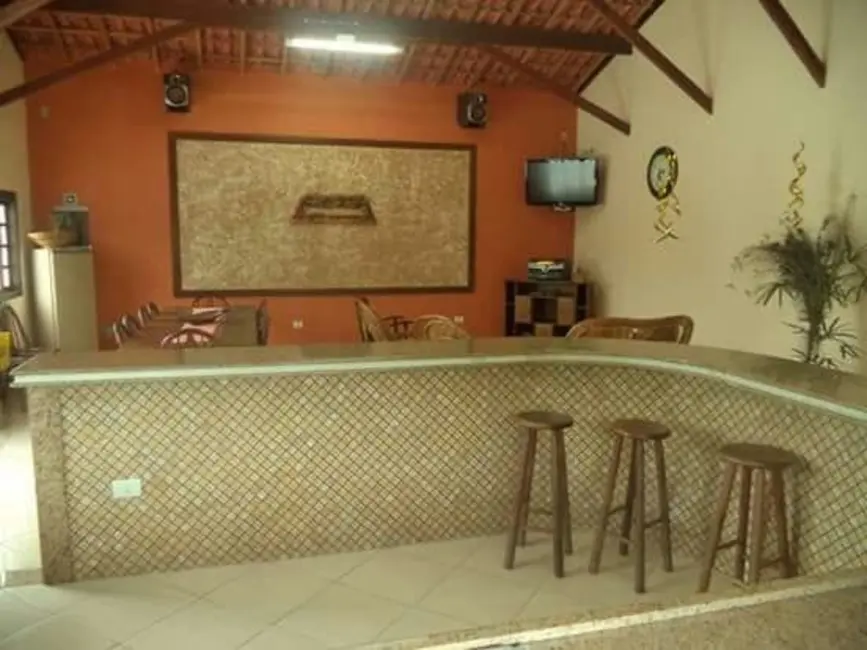 Foto 1 de Sítio / Rancho com 3 quartos à venda em Guaratingueta - SP