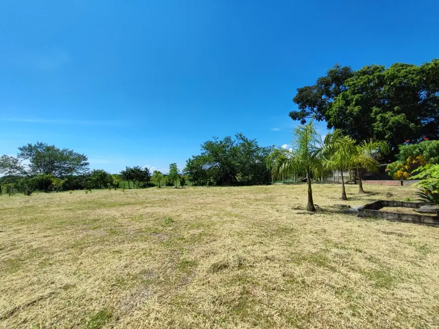 Chácara com 2 quartos à venda, 100m2 em Pindamonhangaba - SP - imagem 4 Foto 4 de Chácara com 2 quartos à venda, 100m2 em Pindamonhangaba - SP