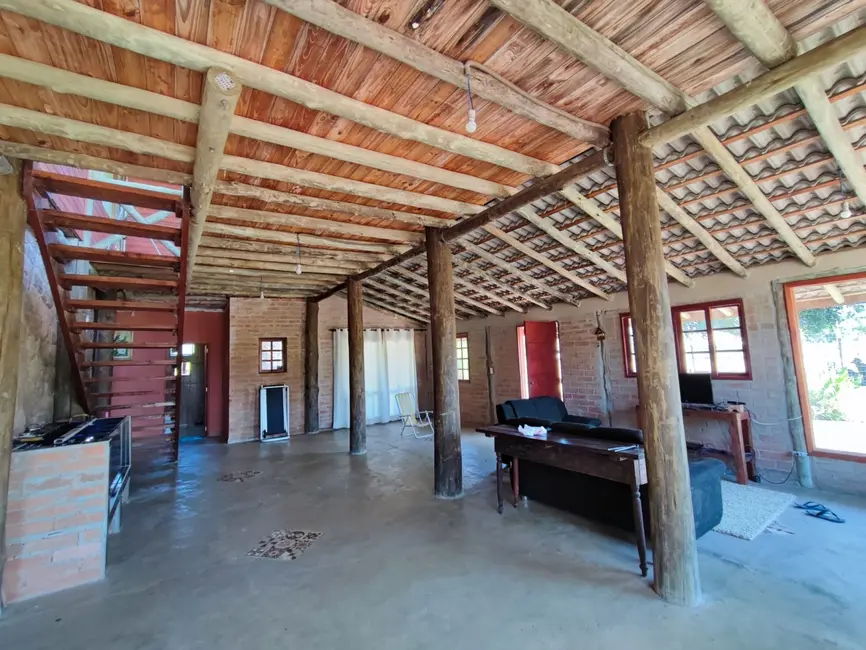 Chácara com 2 quartos à venda, 100m2 em Pindamonhangaba - SP - imagem 7 Foto 7 de Chácara com 2 quartos à venda, 100m2 em Pindamonhangaba - SP