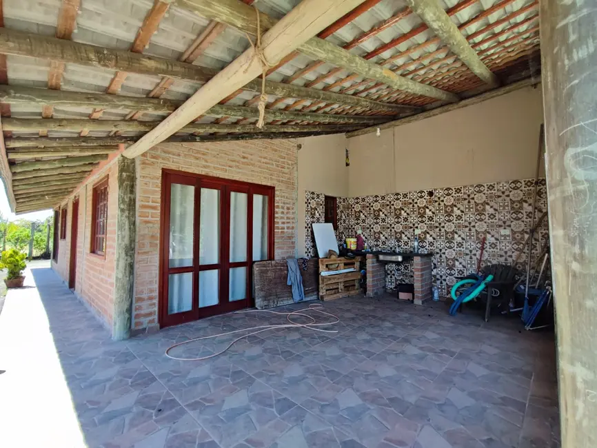 Chácara com 2 quartos à venda, 100m2 em Pindamonhangaba - SP - imagem 2 Foto 2 de Chácara com 2 quartos à venda, 100m2 em Pindamonhangaba - SP