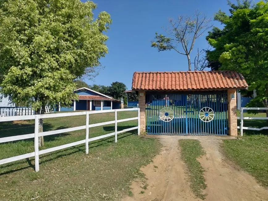 Foto 1 de Chácara com 1 quarto à venda, 13700m2 em Vila Menino Jesus, Cacapava - SP