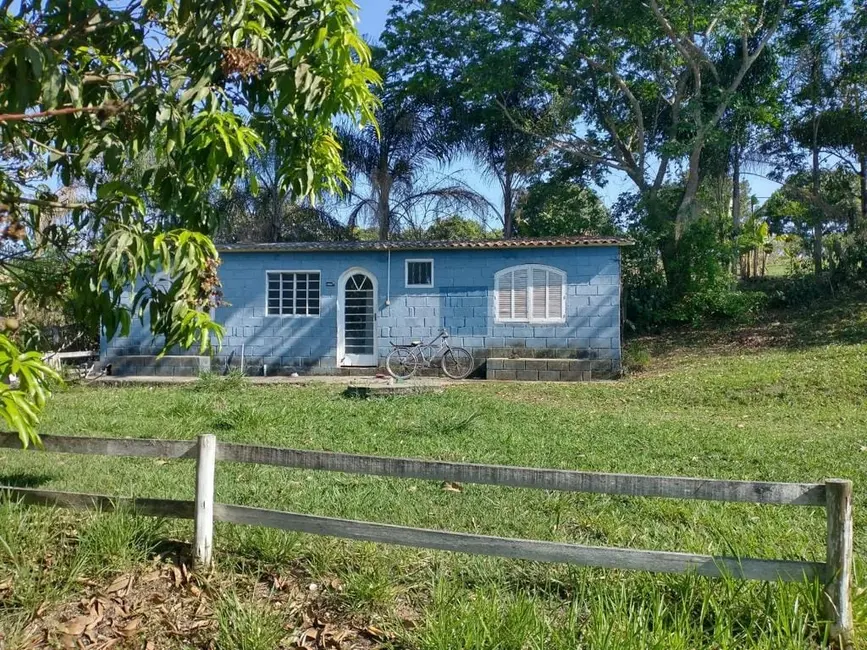 Foto 5 de Chácara com 1 quarto à venda, 13700m2 em Vila Menino Jesus, Cacapava - SP