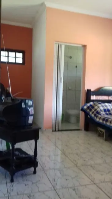 Foto 3 de Sítio / Rancho com 3 quartos à venda, 200m2 em Guaratingueta - SP