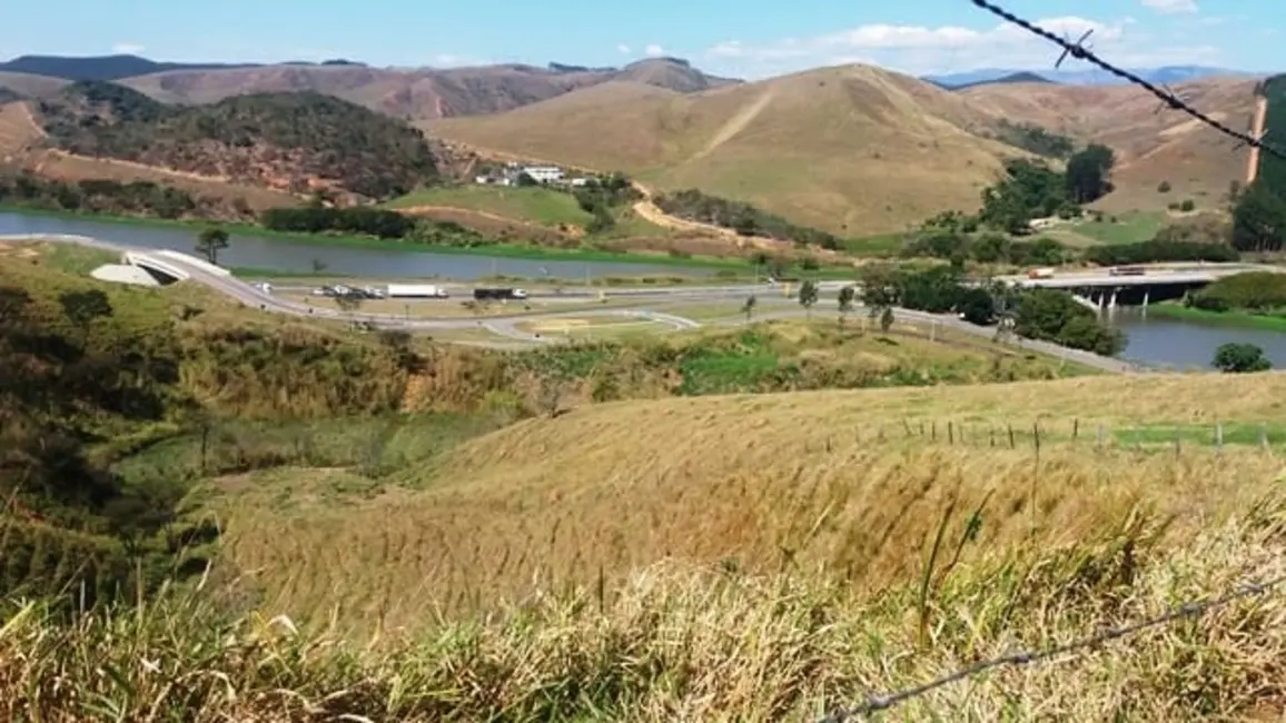 Foto 15 de Chácara à venda em Lavrinhas - SP