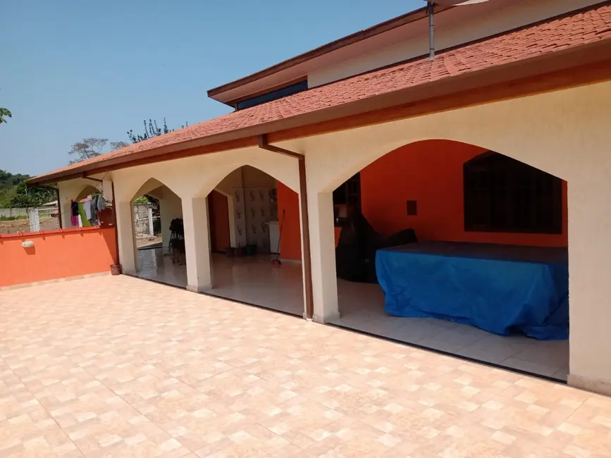 Foto 1 de Chácara com 6 quartos à venda, 15000m2 em Barreiro, Taubate - SP