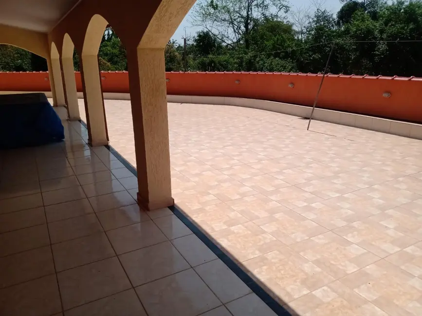 Foto 3 de Chácara com 6 quartos à venda, 15000m2 em Barreiro, Taubate - SP