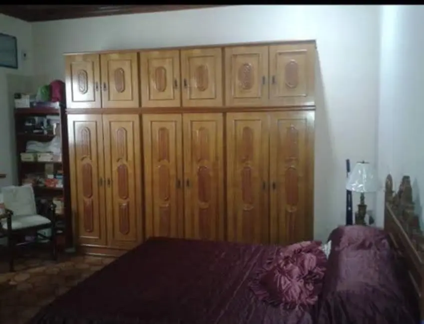 Foto 2 de Chácara com 3 quartos à venda, 800m2 em Jardim Carlota, Pindamonhangaba - SP