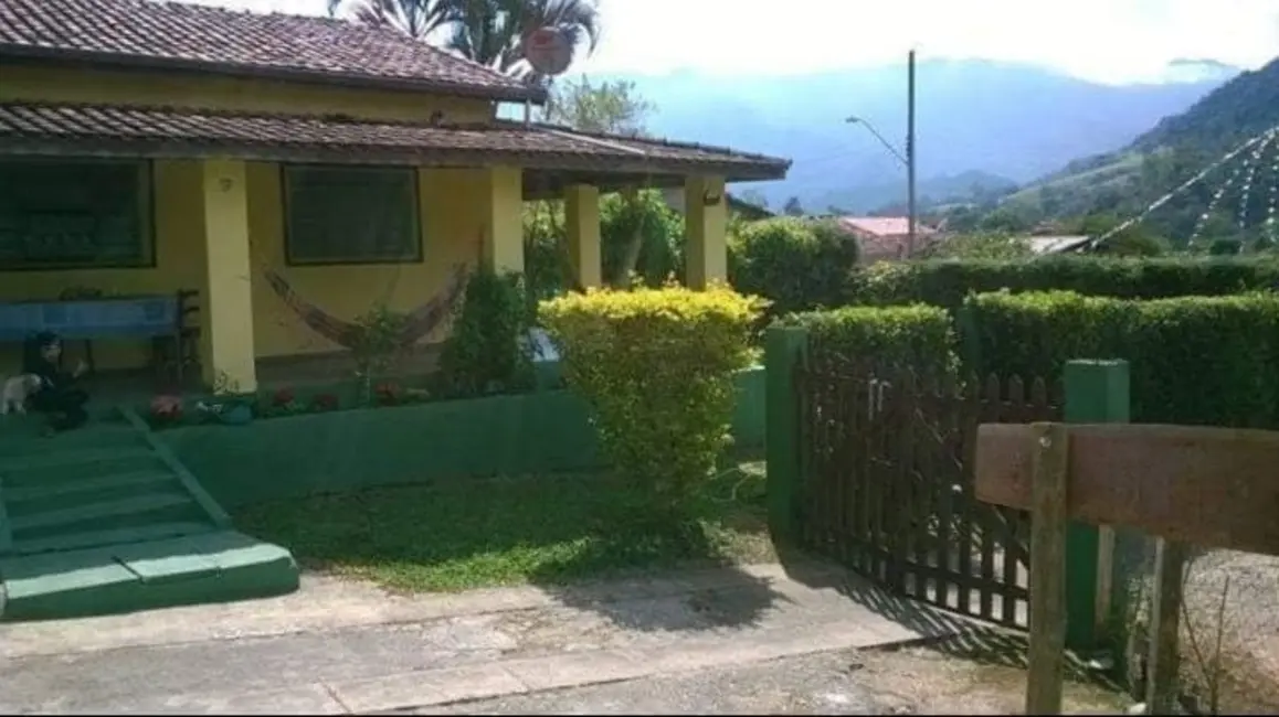 Chácara com 3 quartos à venda em Ribeirão Grande, Pindamonhangaba - SP - imagem 3 Foto 3 de Chácara com 3 quartos à venda em Ribeirão Grande, Pindamonhangaba - SP