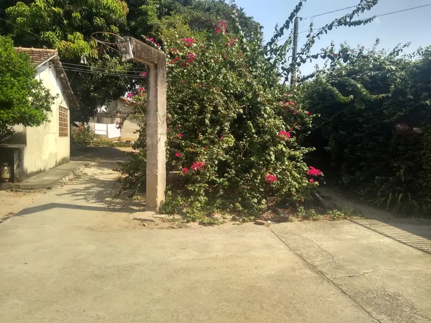 Foto 1 de Chácara com 3 quartos à venda, 600m2 em Vila Santa Fé, Taubate - SP