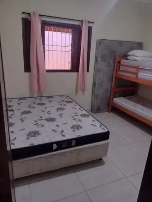 Foto 4 de Chácara com 4 quartos à venda, 460m2 em Taubate - SP