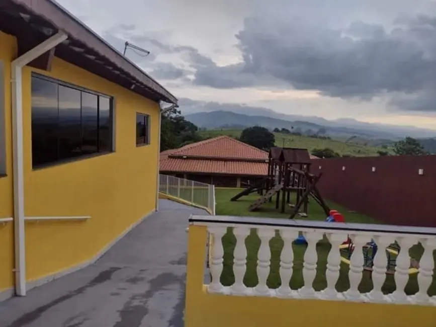 Foto 1 de Chácara com 4 quartos à venda, 460m2 em Taubate - SP