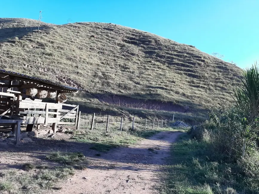 Foto 2 de Sítio / Rancho com 3 quartos à venda, 36000m2 em Cunha - SP