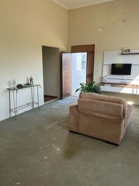 Foto 2 de Chácara com 3 quartos à venda em Granjas Rurais Reunidas São Judas Tadeu, Taubate - SP