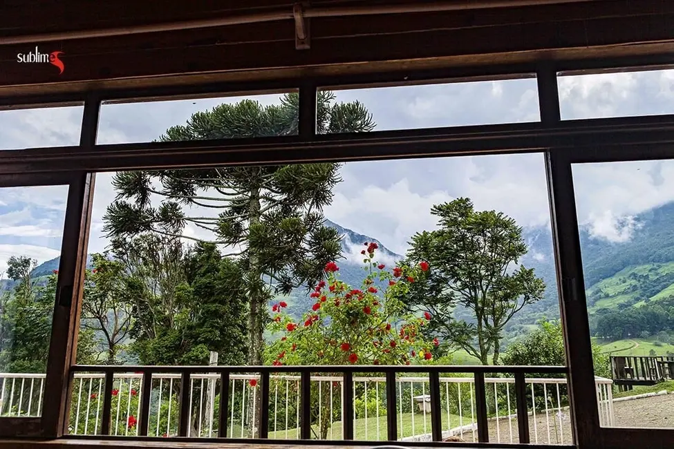 Foto 4 de Chácara com 9 quartos à venda, 480m2 em Guaratingueta - SP