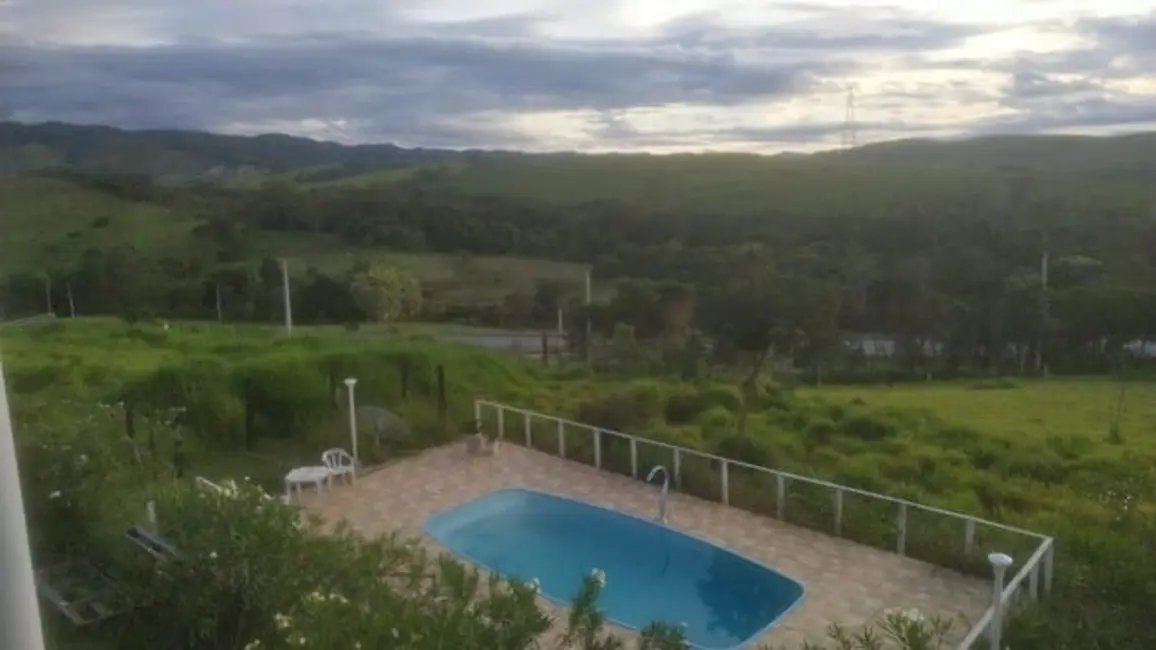 Foto 8 de Chácara com 4 quartos à venda, 4500m2 em Barreiro, Taubate - SP