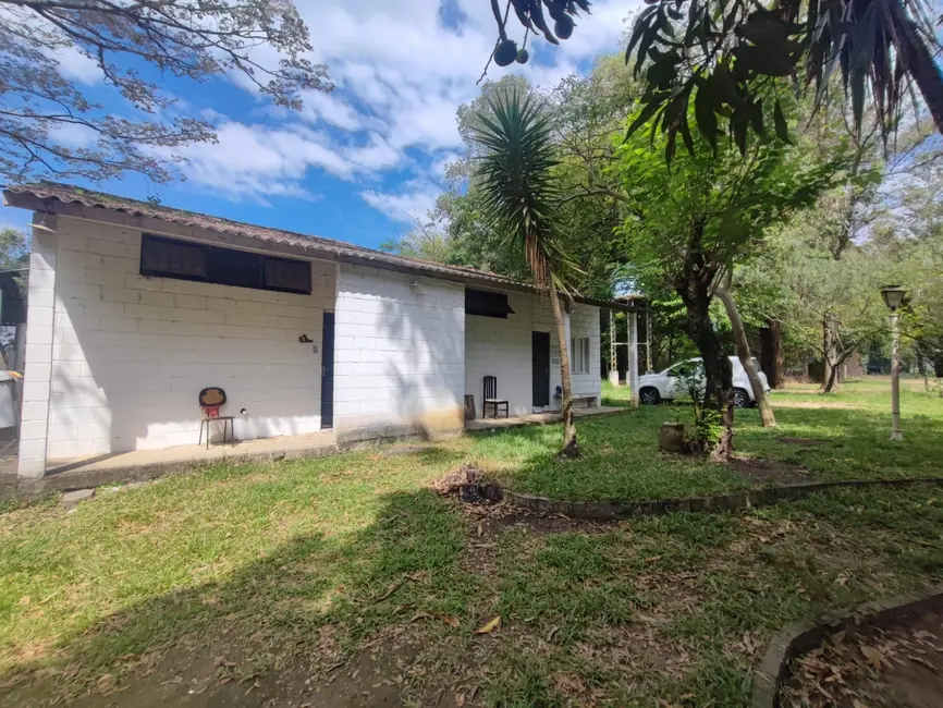 Foto 4 de Chácara com 2 quartos à venda, 300m2 em Figueira, Guaratingueta - SP