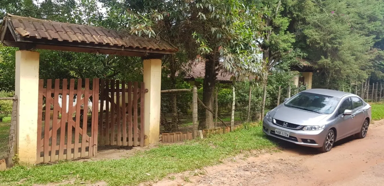 Foto 4 de Chácara com 2 quartos à venda, 158m2 em Goiabal, Pindamonhangaba - SP