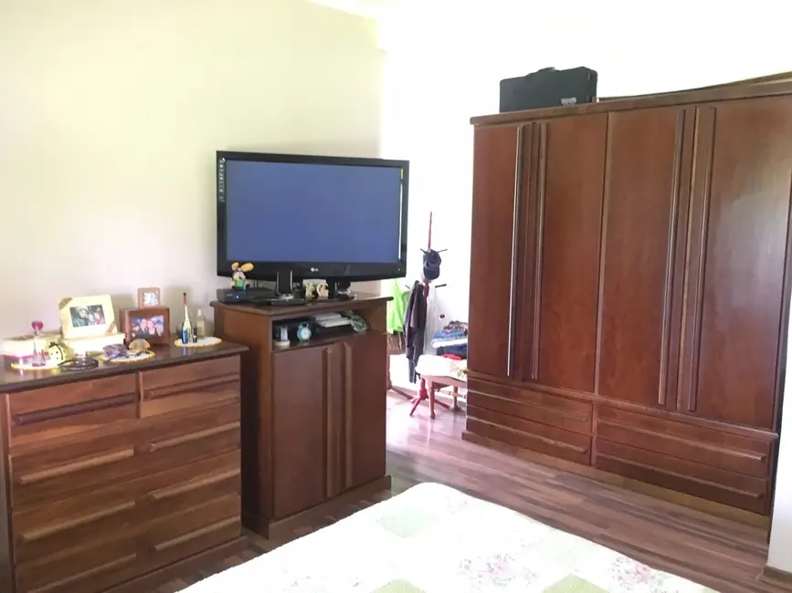 Foto 2 de Sítio / Rancho com 3 quartos à venda, 1000m2 em Guaratingueta - SP