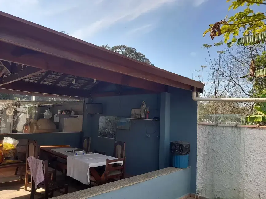 Foto 1 de Chácara com 3 quartos à venda, 240m2 em Pinhão, Taubate - SP