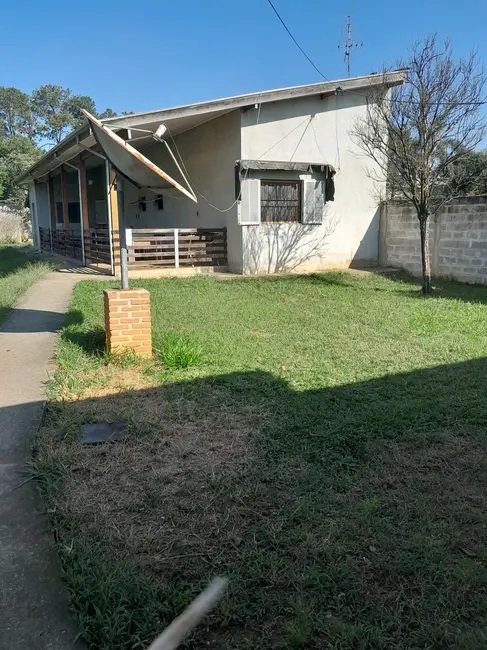 Chácara com 3 quartos à venda, 134m2 em Chácaras Reunidas, Pindamonhangaba - SP - imagem 9 Foto 9 de Chácara com 3 quartos à venda, 134m2 em Chácaras Reunidas, Pindamonhangaba - SP