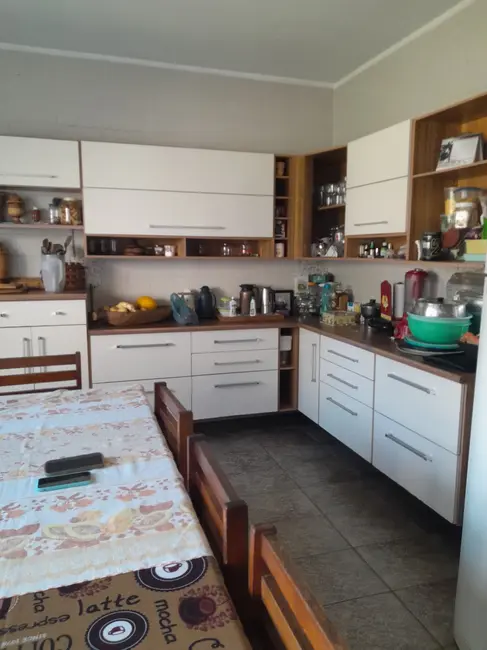 Foto 5 de Chácara com 3 quartos à venda, 134m2 em Chácaras Reunidas, Pindamonhangaba - SP