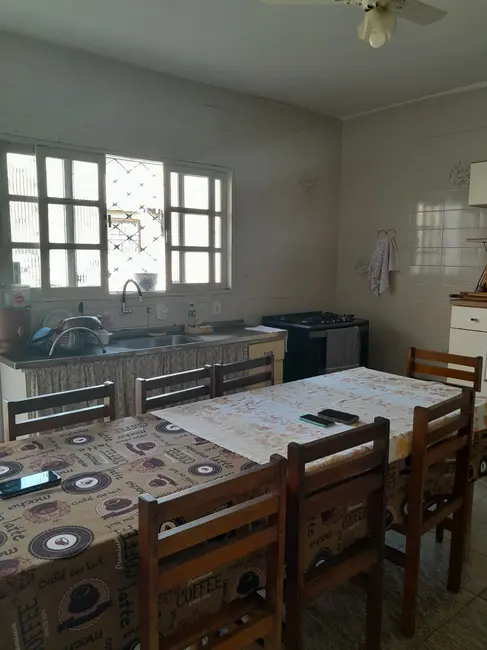 Foto 2 de Chácara com 3 quartos à venda, 134m2 em Chácaras Reunidas, Pindamonhangaba - SP