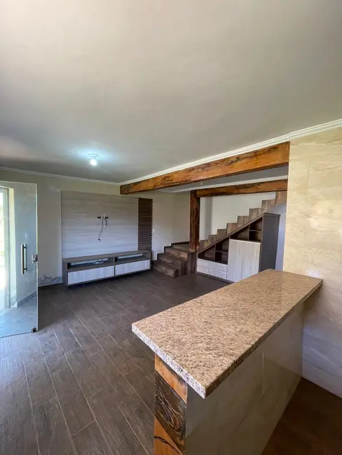 Foto 6 de Chácara com 2 quartos à venda, 140m2 em Goiabal, Pindamonhangaba - SP