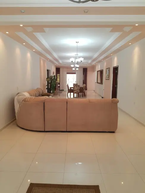 Foto 1 de Chácara com 5 quartos à venda, 550m2 em Roseira - SP