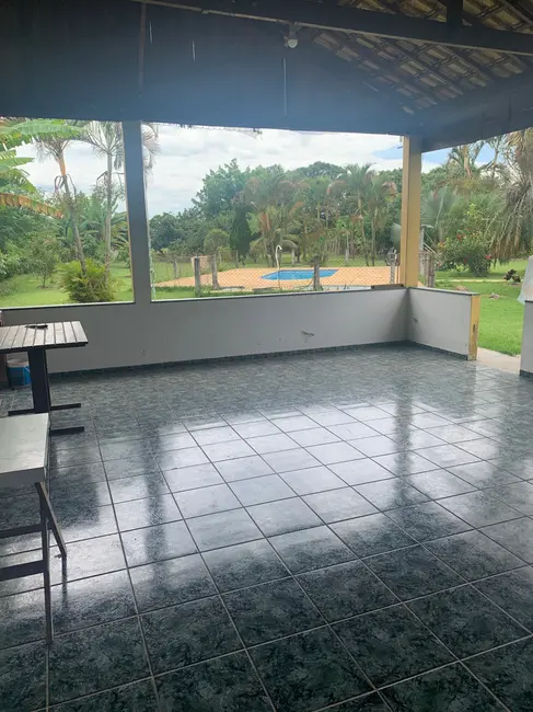 Foto 3 de Chácara com 2 quartos à venda, 230m2 em Mandú, Pindamonhangaba - SP