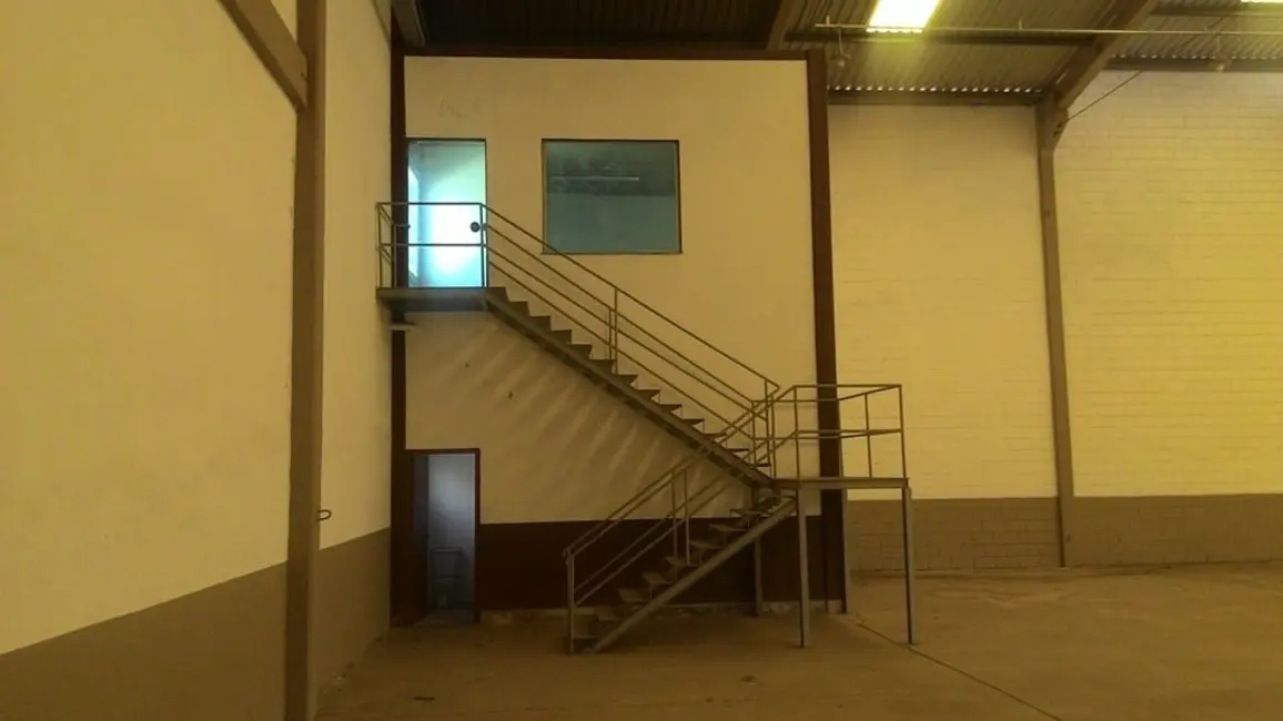 Foto 6 de Armazém / Galpão para alugar, 1050m2 em Residencial e Comercial Cidade Jardim, Pindamonhangaba - SP