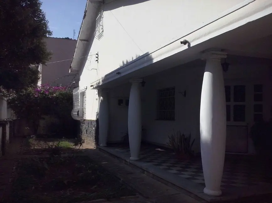 Foto 2 de Casa com 5 quartos à venda, 500m2 em Centro, Pindamonhangaba - SP