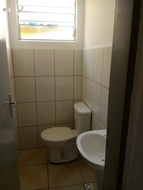 Foto 3 de Sala Comercial para alugar, 70m2 em Jardim Cristina, Pindamonhangaba - SP