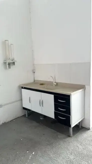 Foto 4 de Armazém / Galpão com 1 quarto à venda, 125m2 em Pindamonhangaba - SP