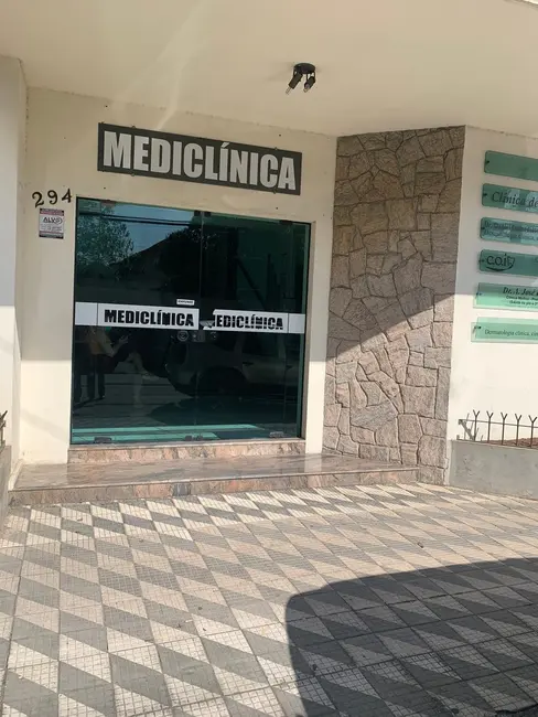 Foto 1 de Sala Comercial para alugar em Pindamonhangaba - SP